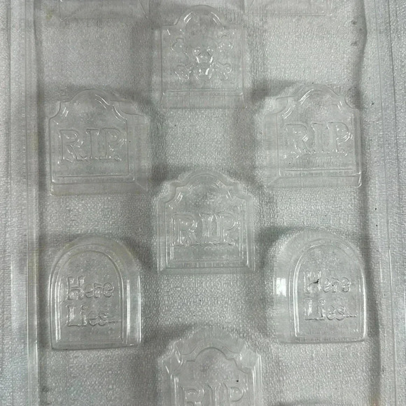 Halloween 8 baking items **see below** - Picture 6 of 8